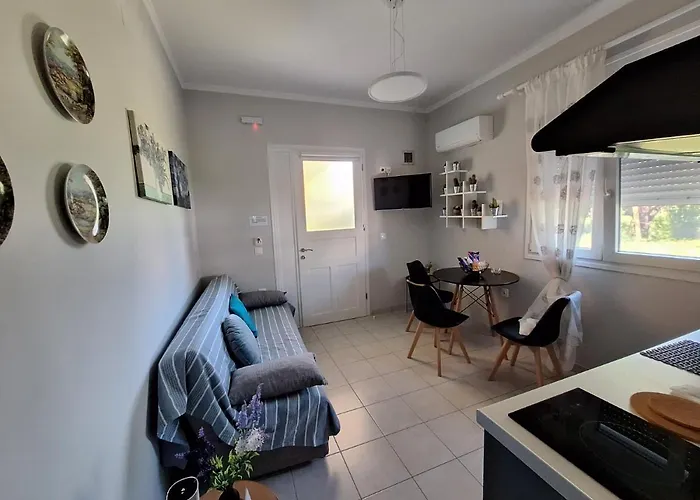 Апартаменты The Garden House Corfu *