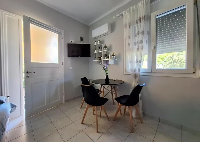 Апартаменты The Garden House Corfu Alepou