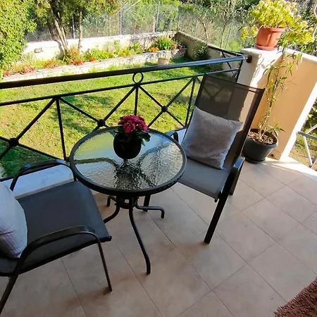 The Garden House Corfu アパート
